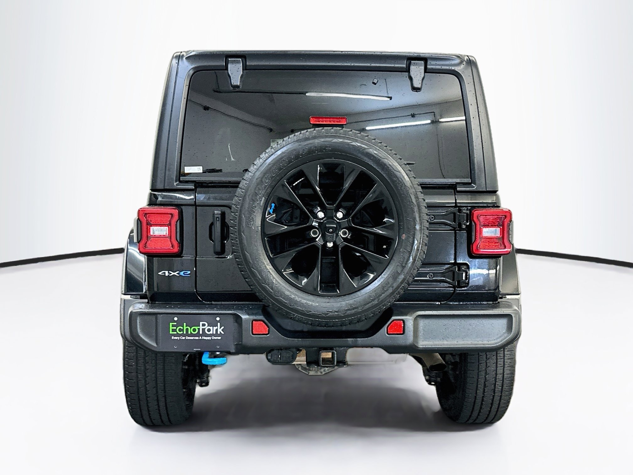 Used 2023 Jeep Wrangler Unlimited Sahara w/ Cold Weather Group AWD/4WD image 7