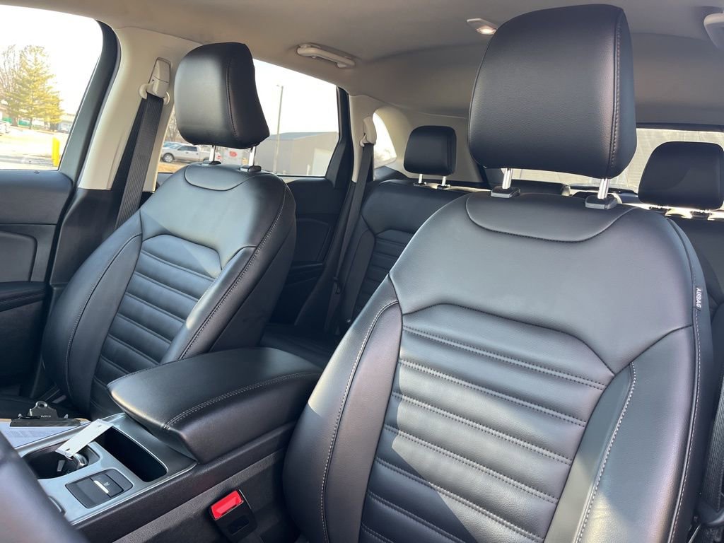 Used 2024 Ford Edge SEL w/ Convenience Package image 12