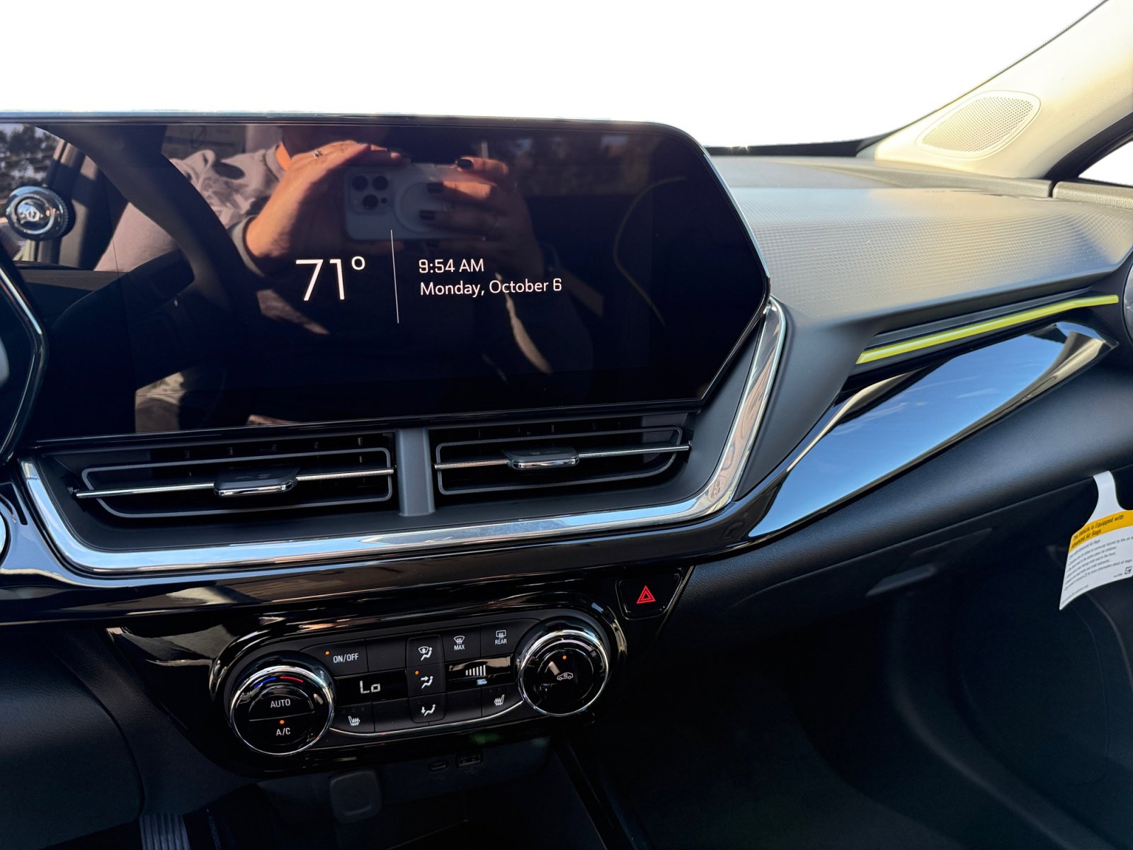 New 2026 Chevrolet Trax ACTIV w/ Driver Confidence Package image 12