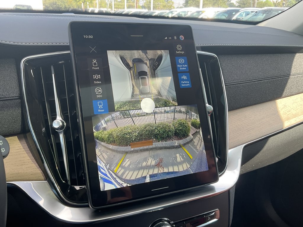 New 2027 Volvo XC90 B6 Plus AWD/4WD image 29