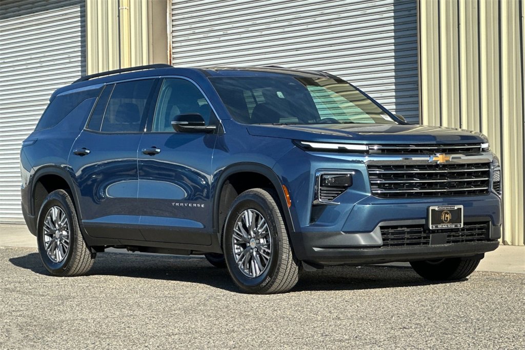 New 2026 Chevrolet Traverse LT w/ Driver Confidence Package image 9