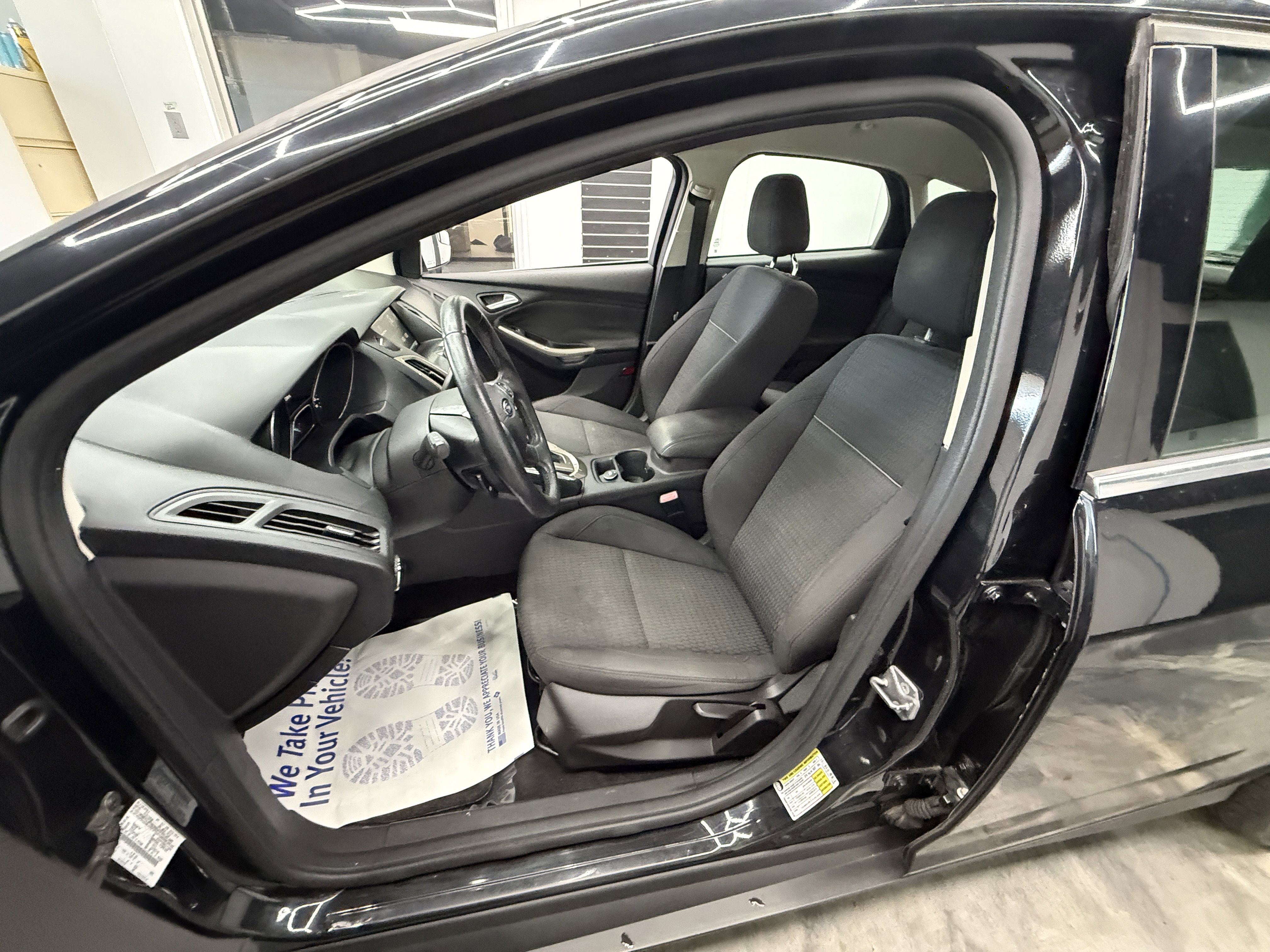 Used 2012 Ford Focus SEL FWD image 9