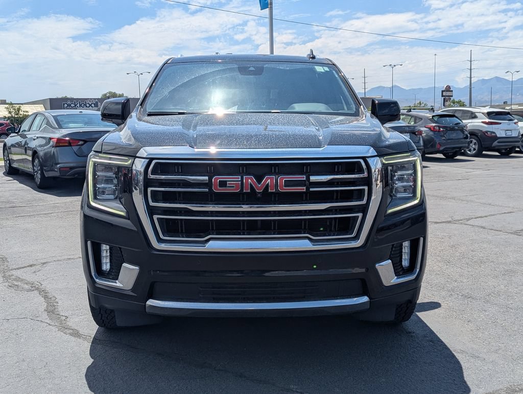 Used 2023 GMC Yukon XL SLT w/ SLT Premium Package AWD/4WD image 10