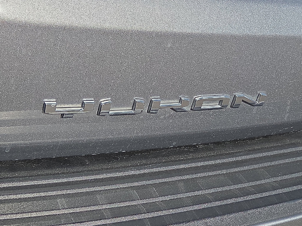 Used 2026 GMC Yukon Denali w/ Sun & Power Step Package AWD/4WD image 8