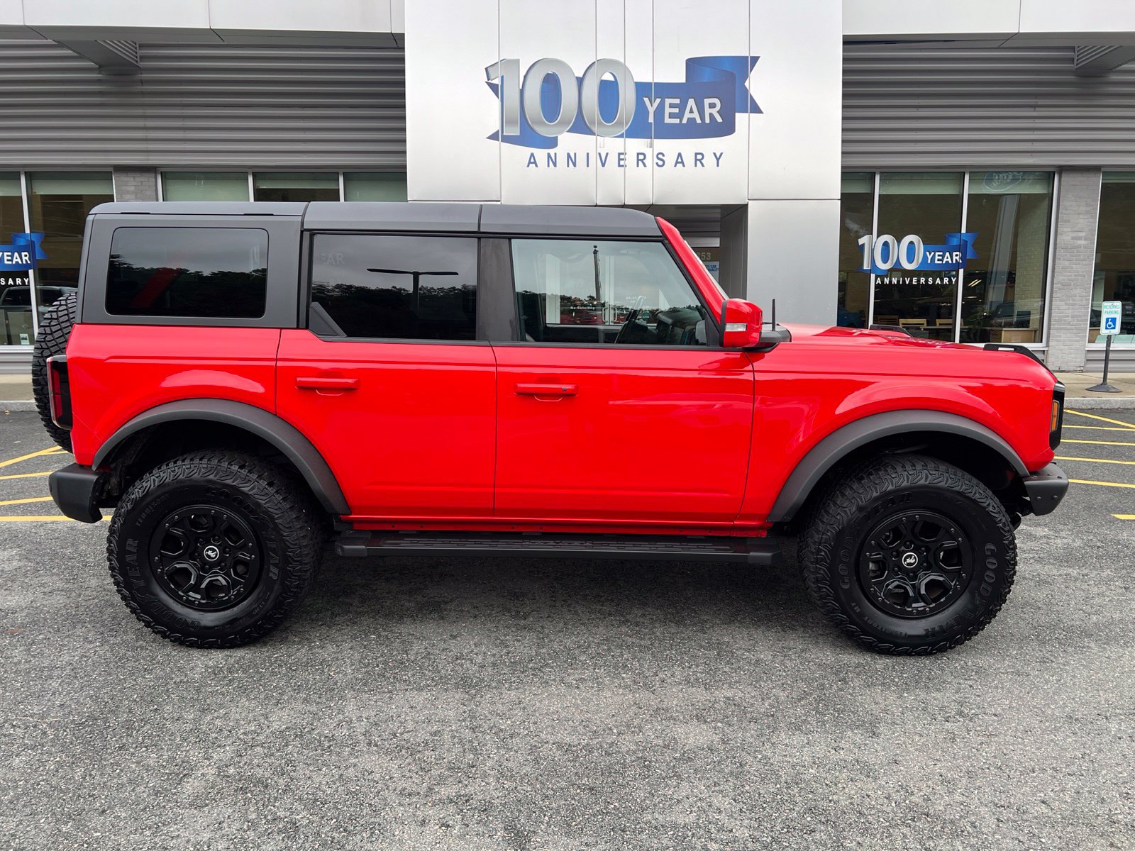 Certified 2023 Ford Bronco Outer Banks w/ Sasquatch Package AWD/4WD image 7