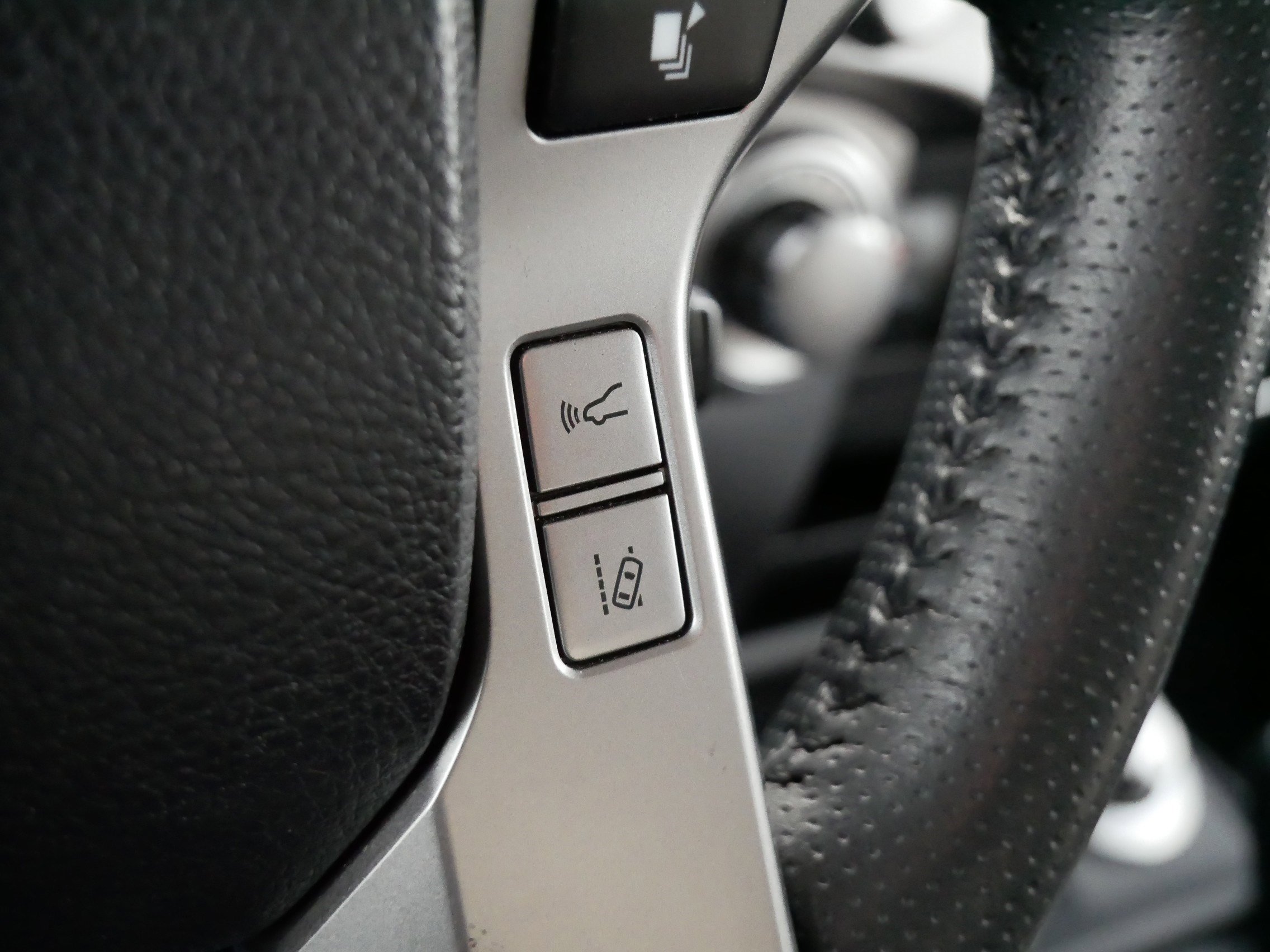 Certified 2024 Toyota 4Runner SR5 image 25