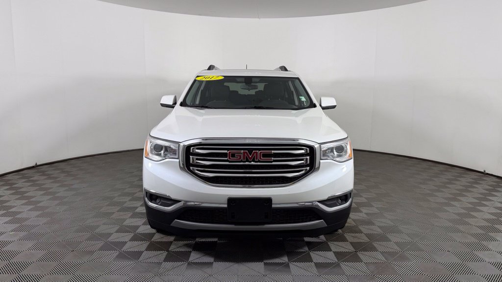 Used 2017 GMC Acadia SLE FWD image 2