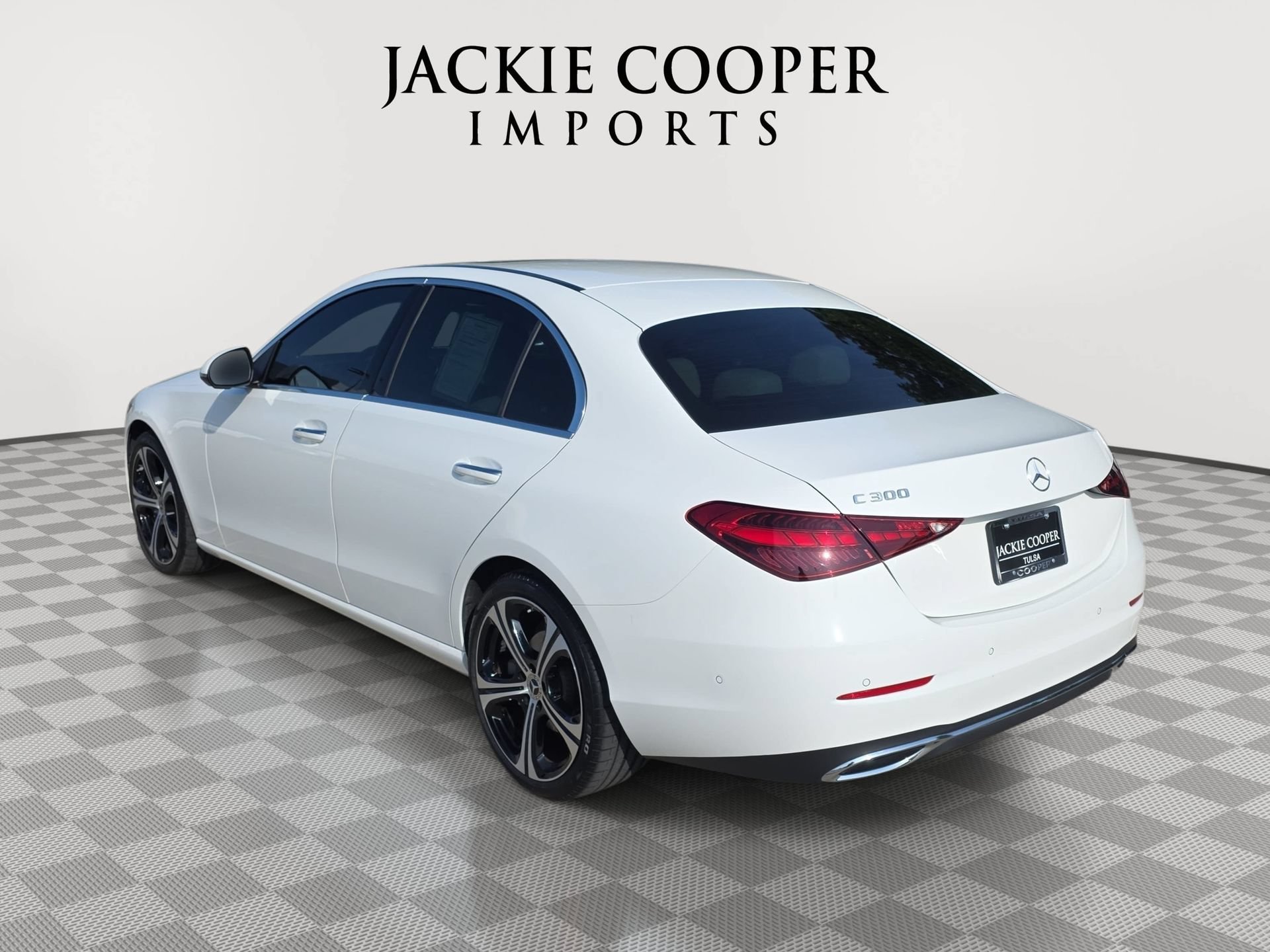 Used 2024 Mercedes-Benz C 300 Sedan image 7