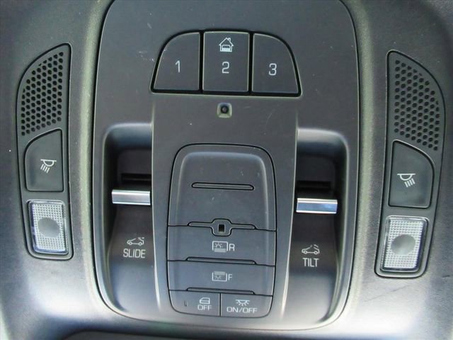Used 2020 Cadillac CT6 Luxury AWD/4WD image 30