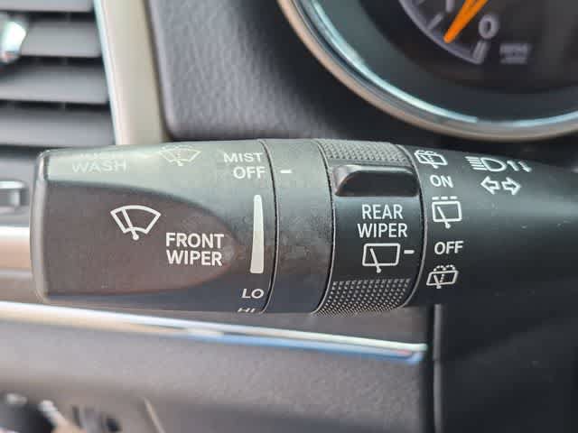 Used 2017 Jeep Grand Cherokee Limited AWD/4WD image 28