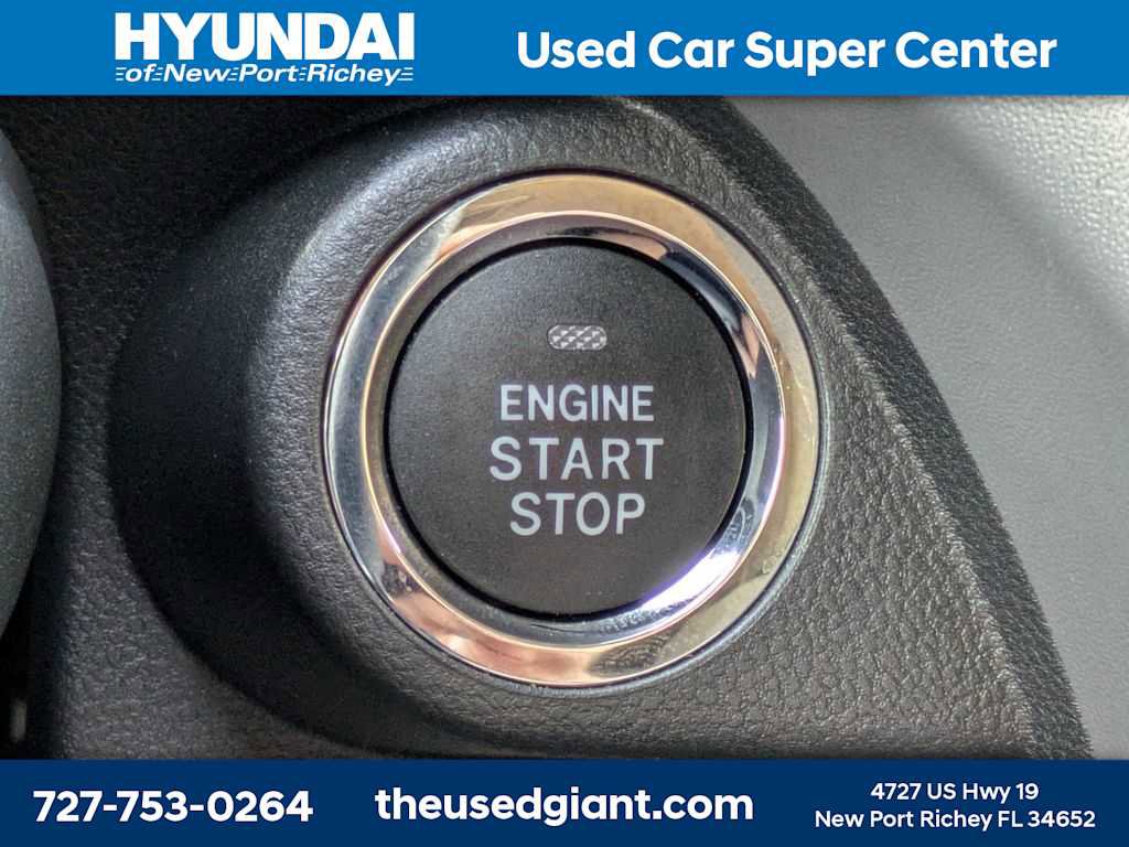 Used 2025 Subaru Crosstrek 2.0i Premium image 38