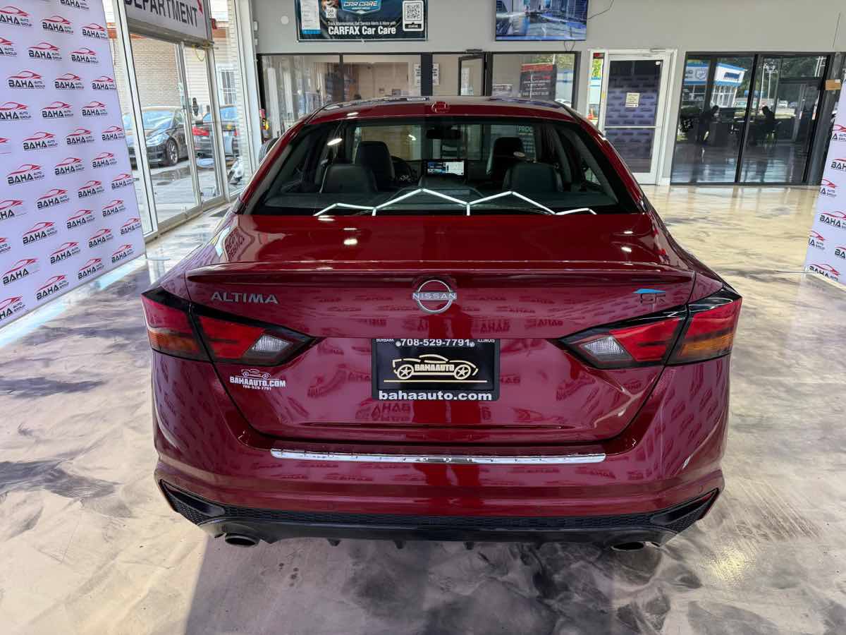 Used 2023 Nissan Altima 2.5 SR w/ SR Premium Package FWD image 6