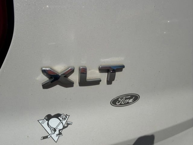 Used 2016 Ford Explorer XLT w/ Equipment Group 202A AWD/4WD image 11