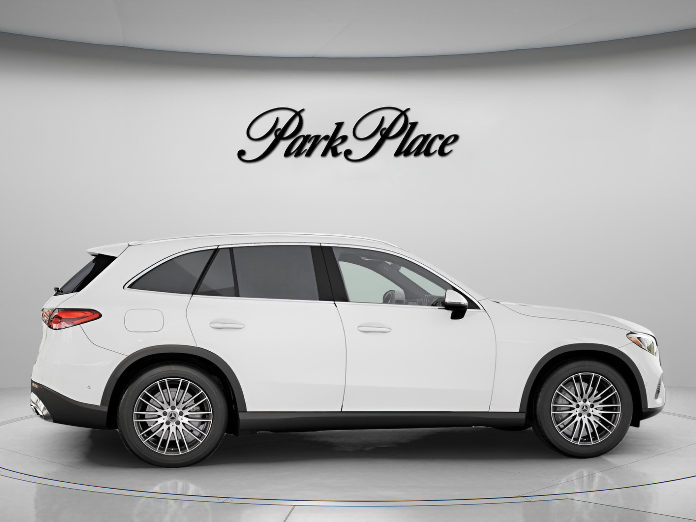 Used 2026 Mercedes-Benz GLC 300 image 25