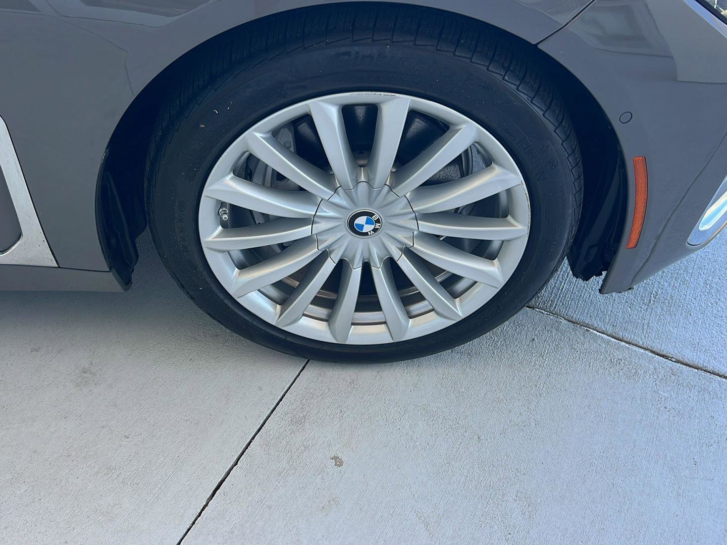 Used 2020 BMW 740i image 41