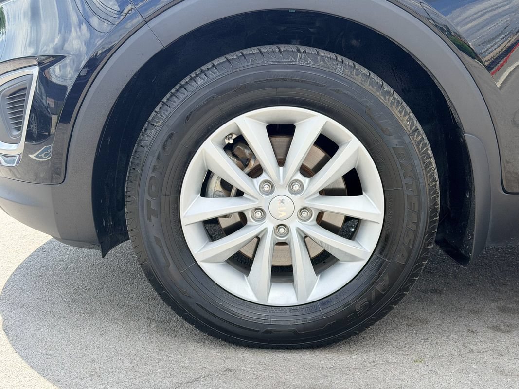 Used 2018 Kia Sorento FWD image 26