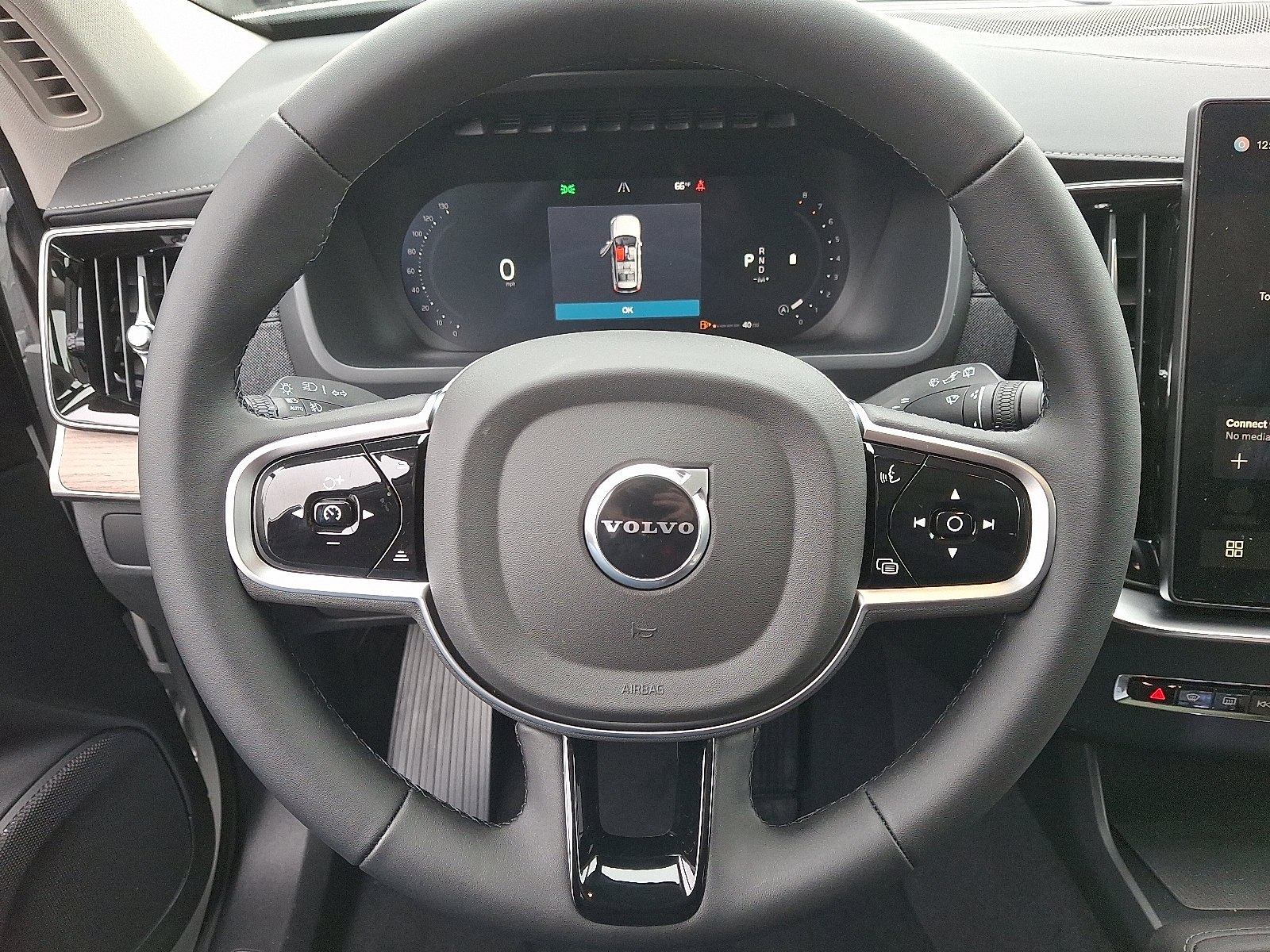 New 2026 Volvo XC90 B6 Plus image 12