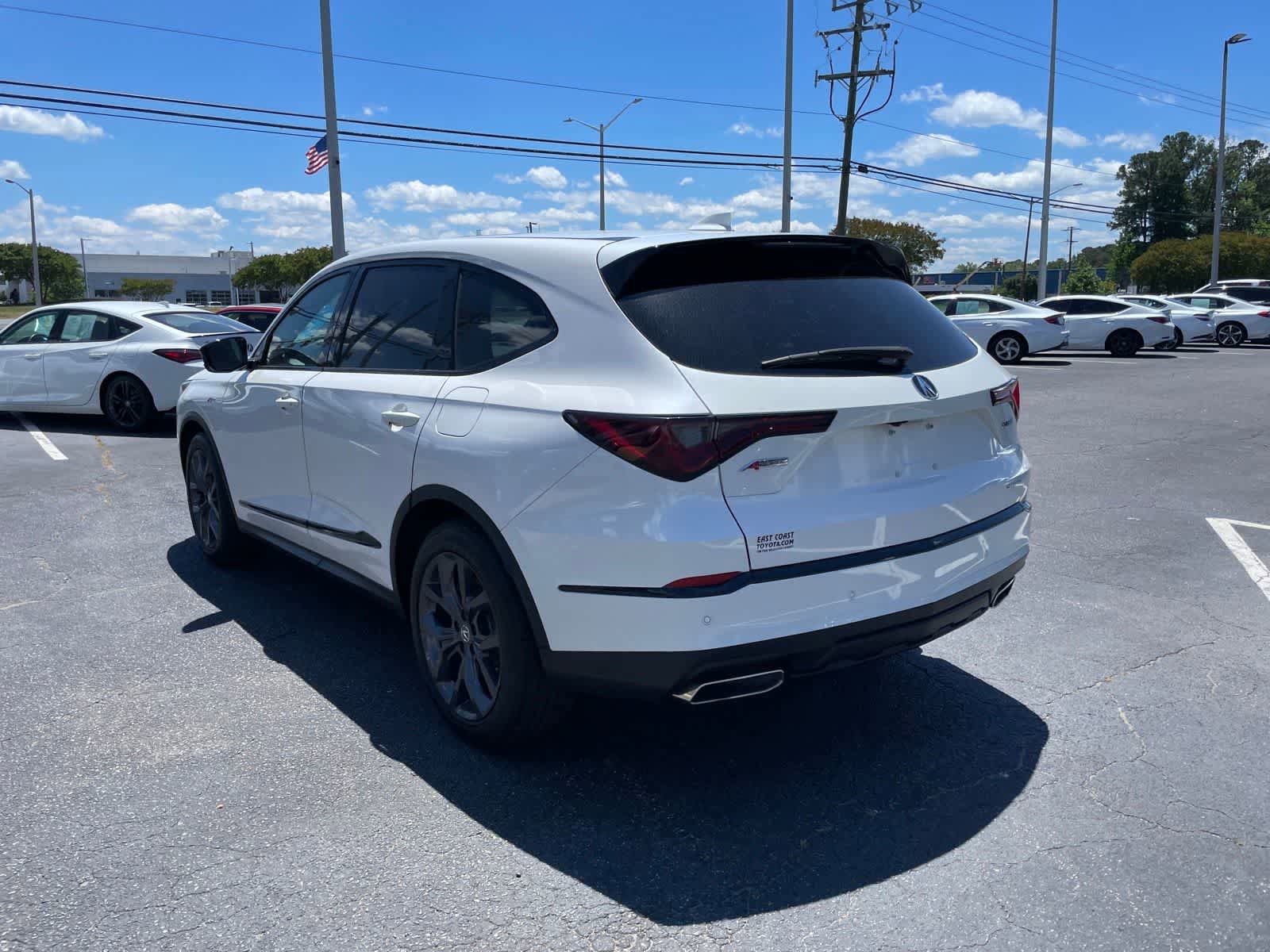 Used 2023 Acura MDX A-Spec AWD/4WD image 3