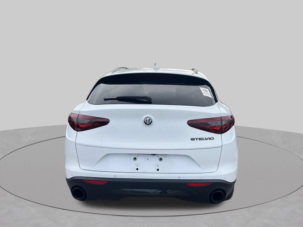 Used 2019 Alfa Romeo Stelvio w/ Nero Edizione RWD image 5