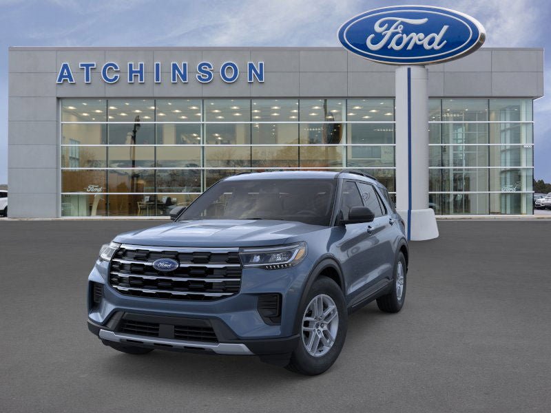 Used 2026 Ford Explorer Active AWD/4WD image 2