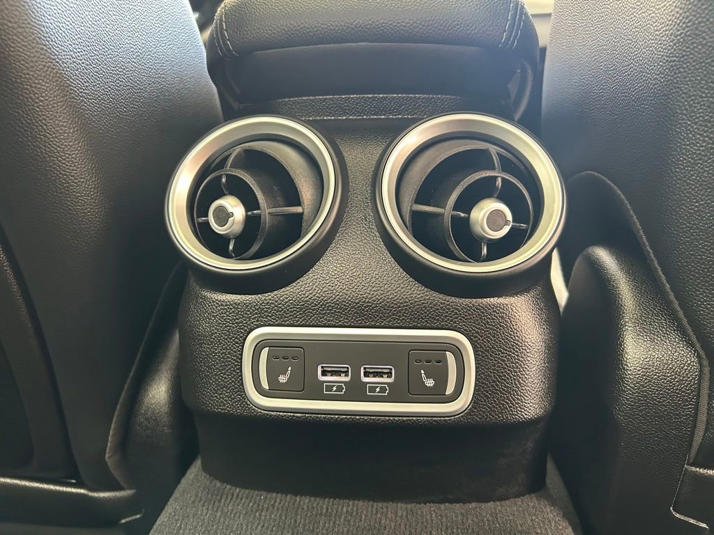 New 2025 Alfa Romeo Giulia w/ Driving Assist Package image 17