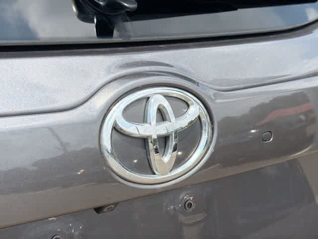 Used 2016 Toyota Highlander Plus AWD/4WD image 28