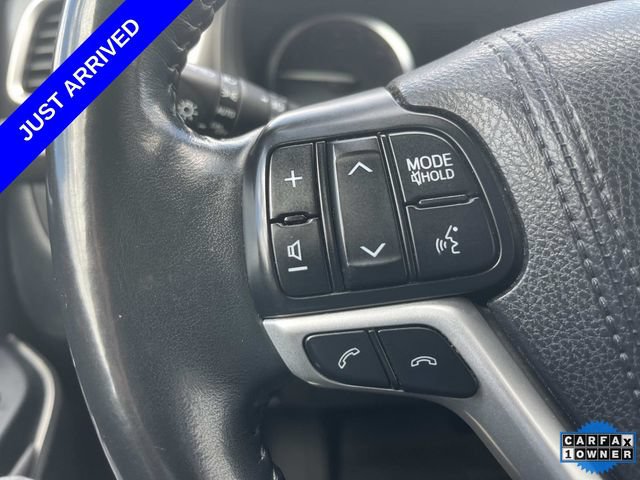 Used 2017 Toyota Highlander SE FWD image 30