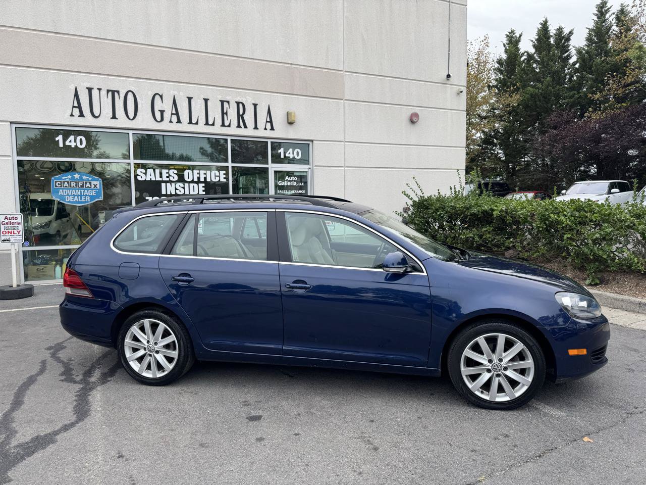 Used 2014 Volkswagen Jetta SE FWD image 2