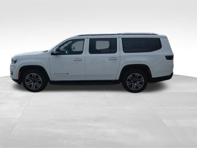 Used 2023 Jeep Wagoneer L Series II AWD/4WD image 2