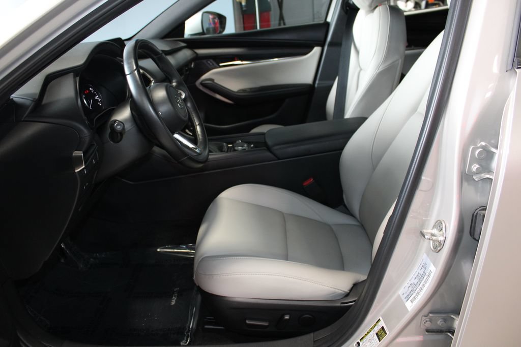 Used 2023 MAZDA MAZDA3 s FWD image 8