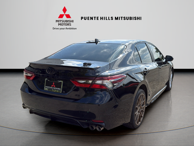Used 2024 Toyota Camry SE FWD image 3
