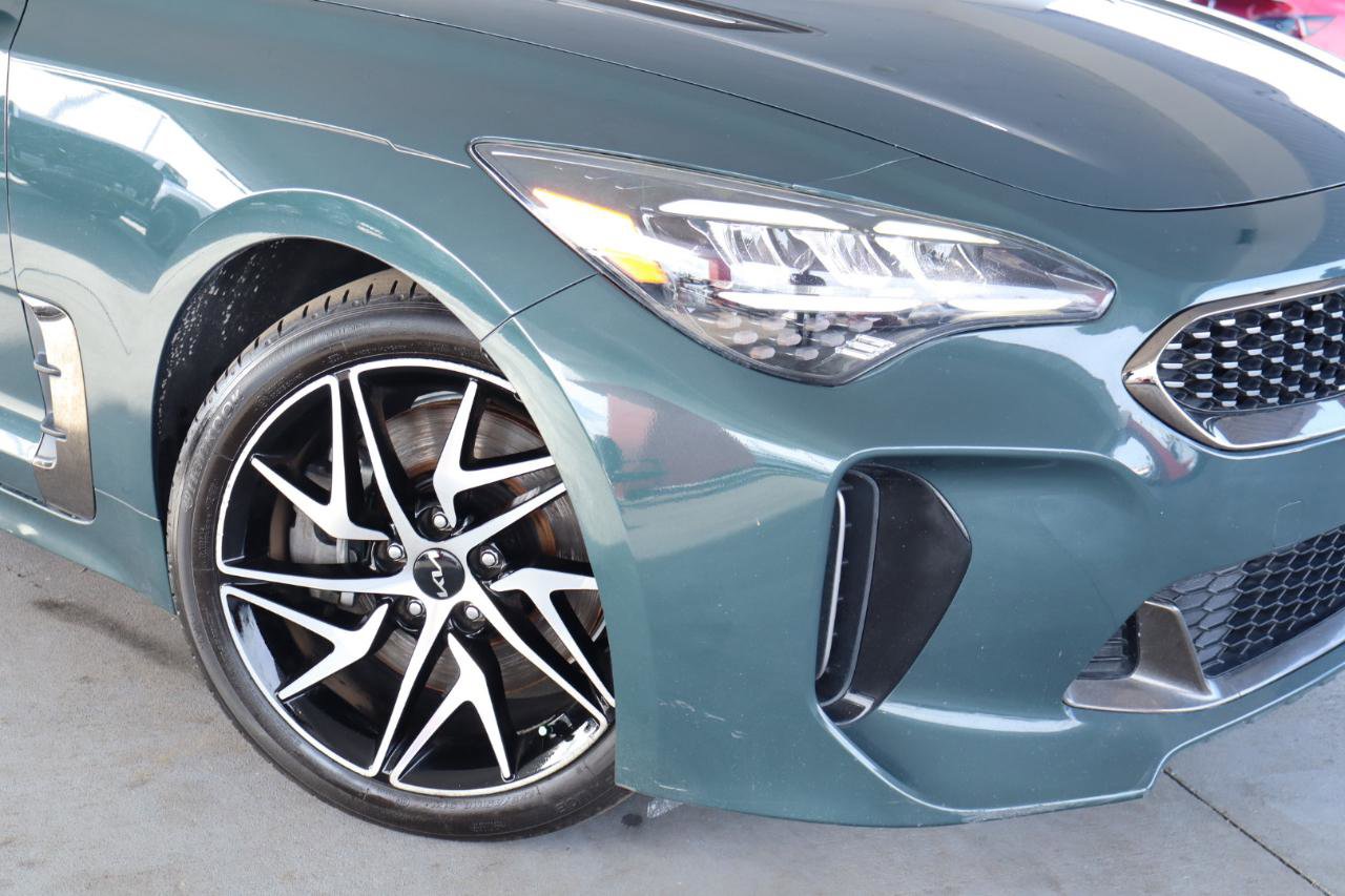 Used 2022 Kia Stinger GT-Line w/ Sun & Sound Package RWD image 4