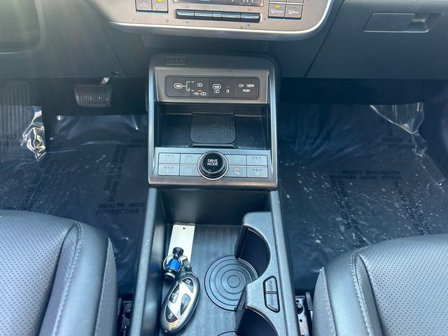 Used 2024 Hyundai Kona Limited image 22