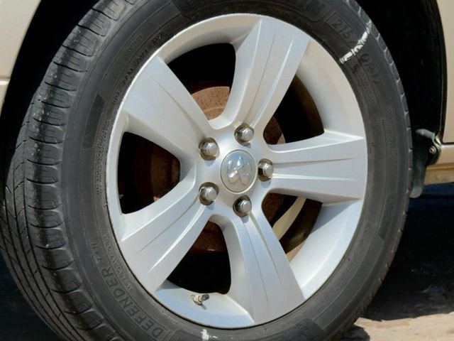 Used 2010 Dodge Caliber SXT FWD image 12