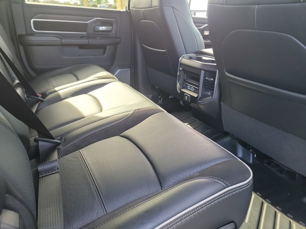 Used 2025 RAM 2500 Laramie AWD/4WD image 28