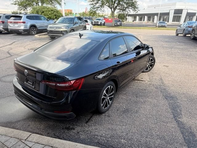 Certified 2023 Volkswagen Jetta Sport FWD image 4