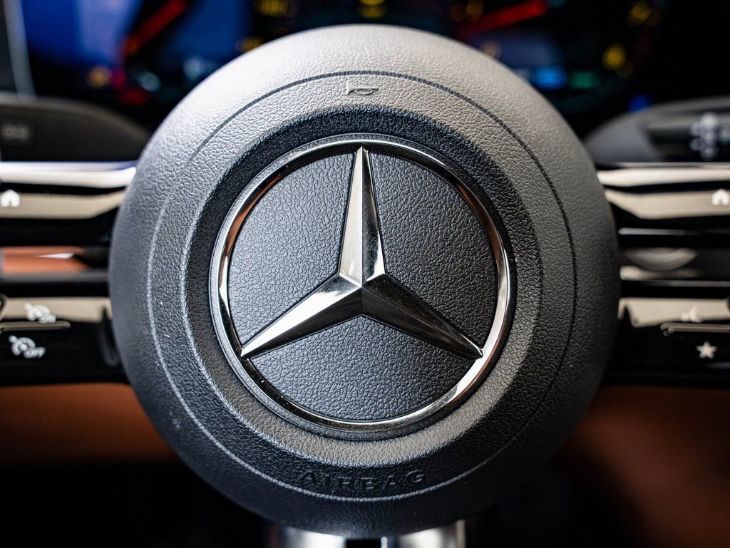 Used 2023 Mercedes-Benz E 450 4MATIC Cabriolet image 26