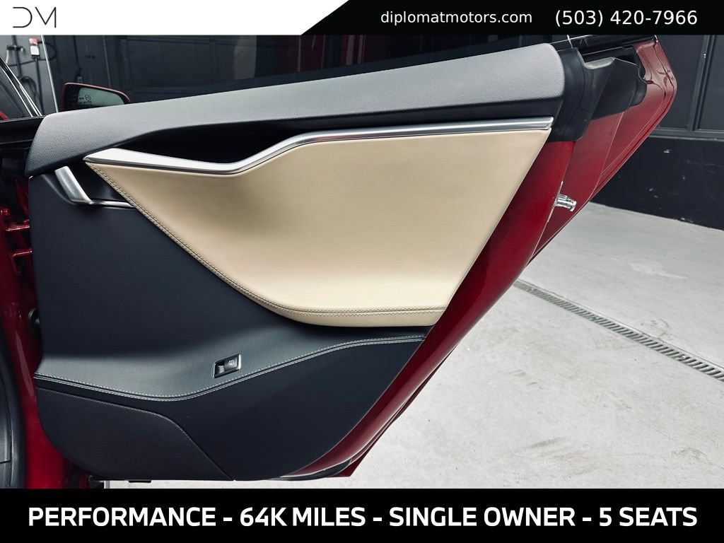 Used 2013 Tesla Model S Performance RWD image 26