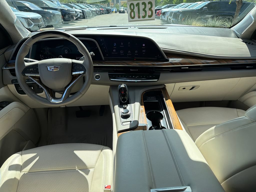 Used 2024 Cadillac Escalade ESV Sport Platinum w/ LPO, Floor Liner Package AWD/4WD image 34