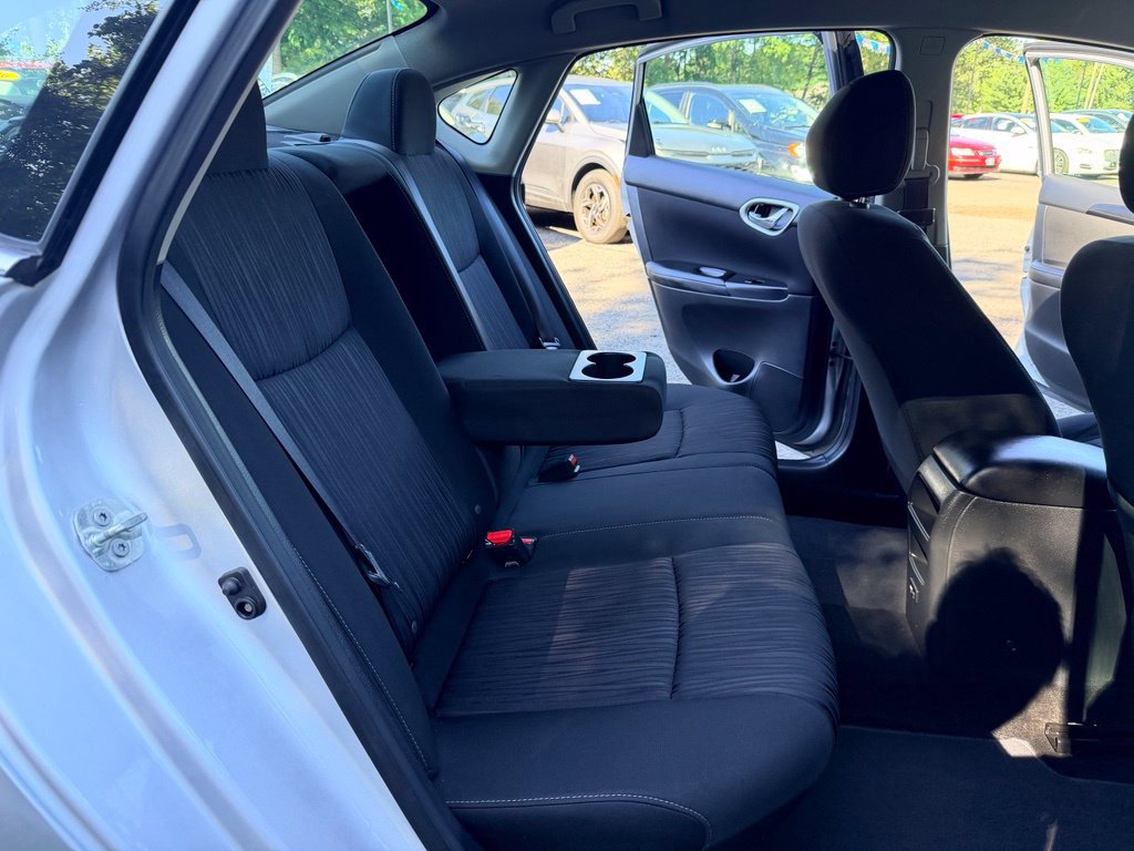Used 2019 Nissan Sentra SV FWD image 29