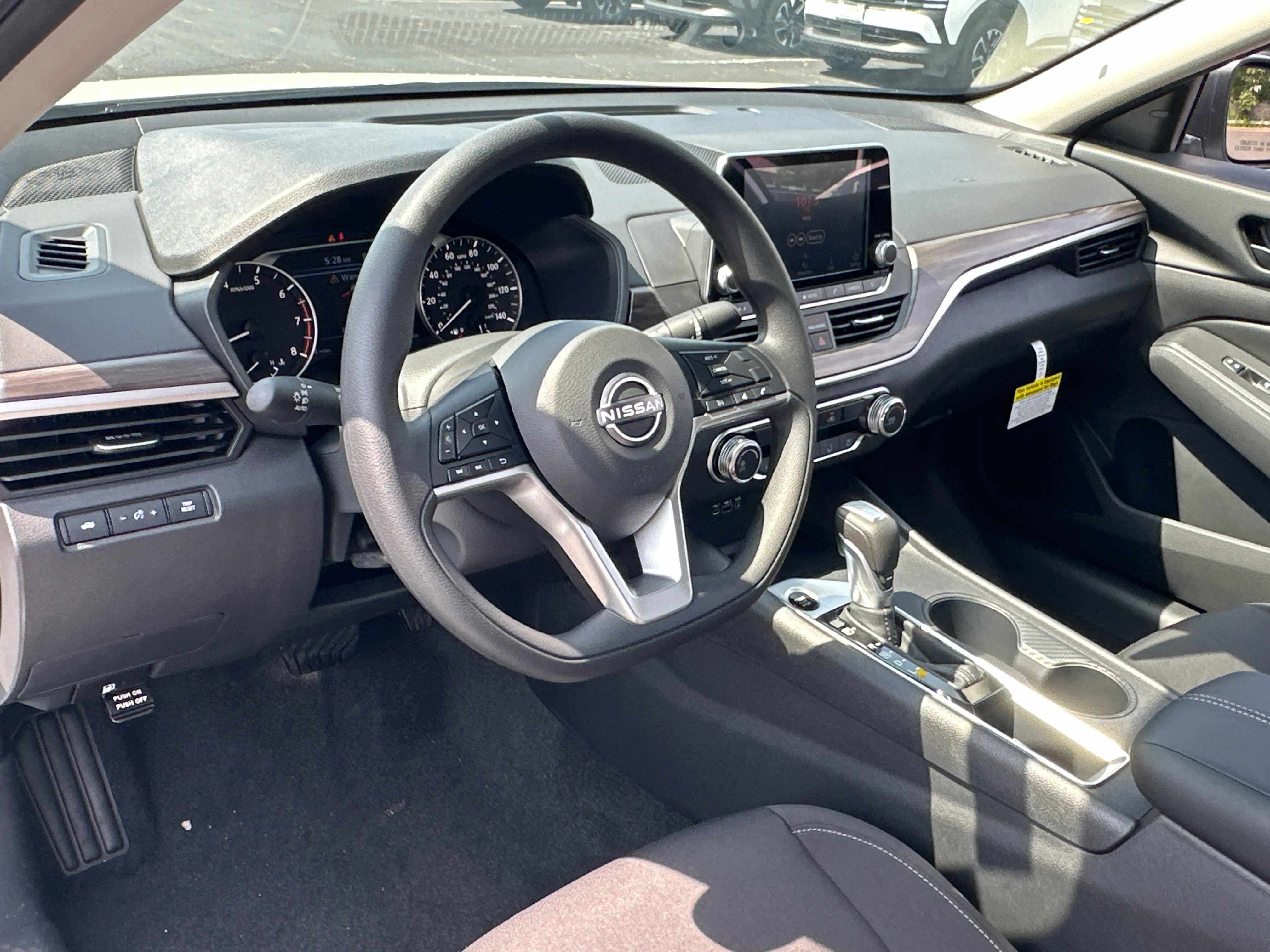 New 2026 Nissan Altima 2.5 SV FWD image 32