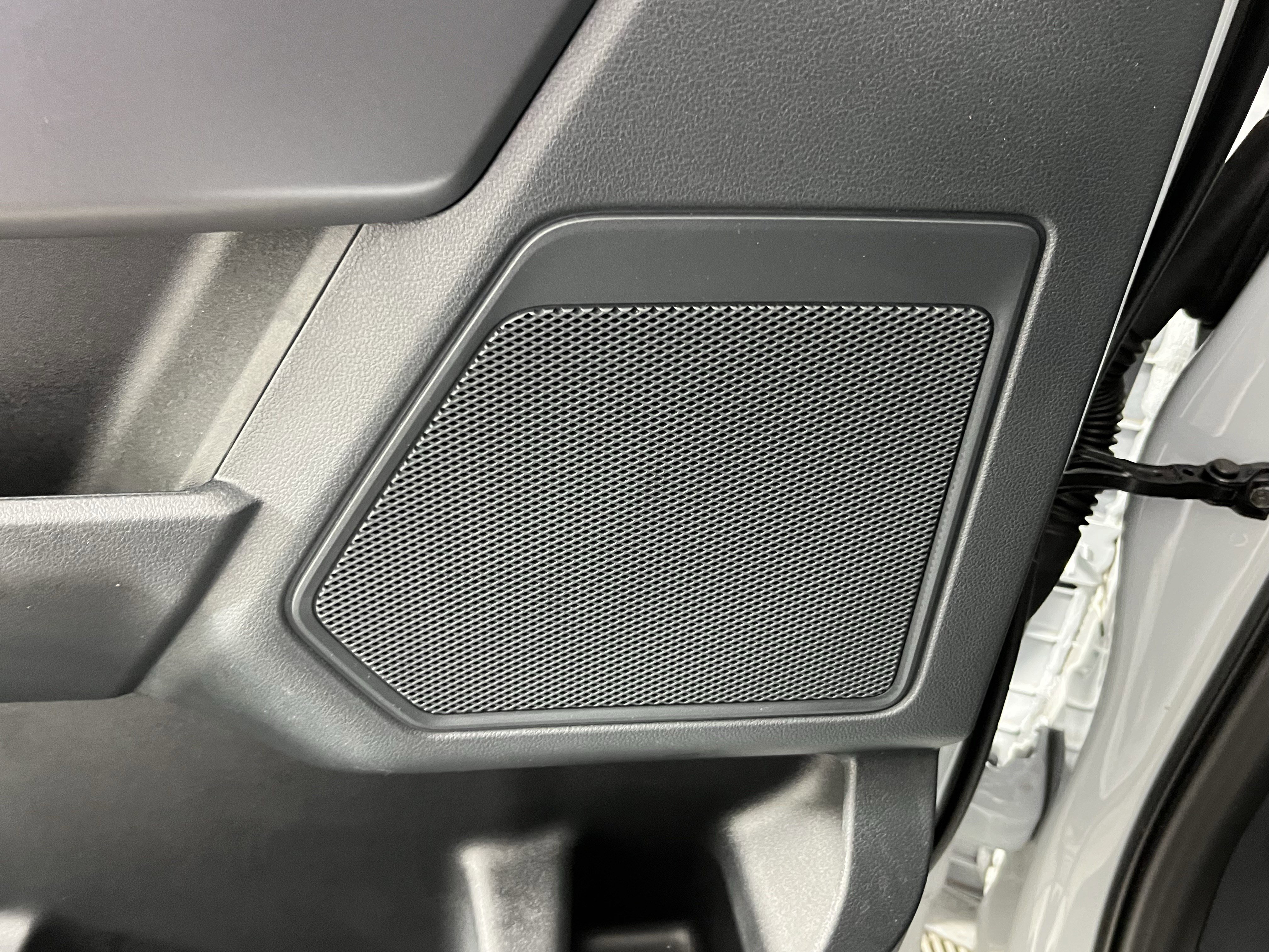 Used 2025 Ford F150 XLT w/ Equipment Group 302A MID image 18