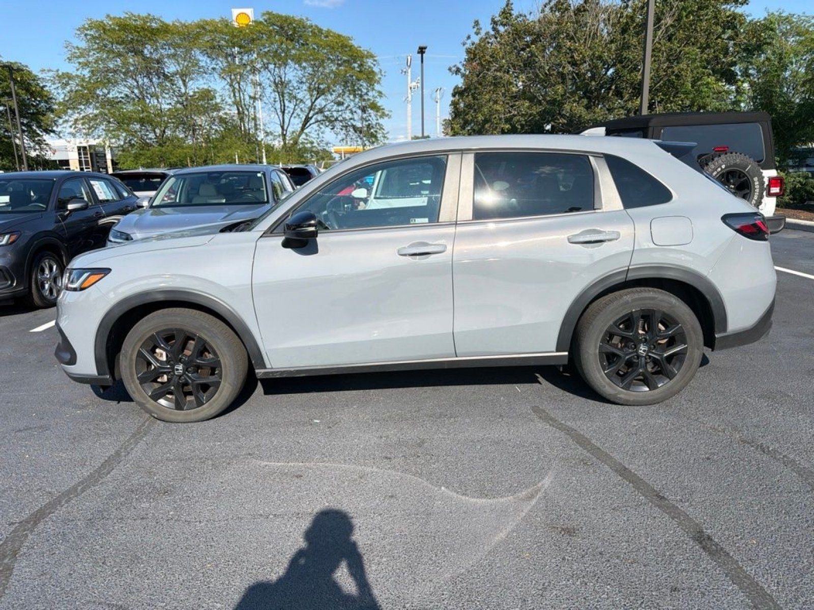 Used 2023 Honda HR-V Sport image 4