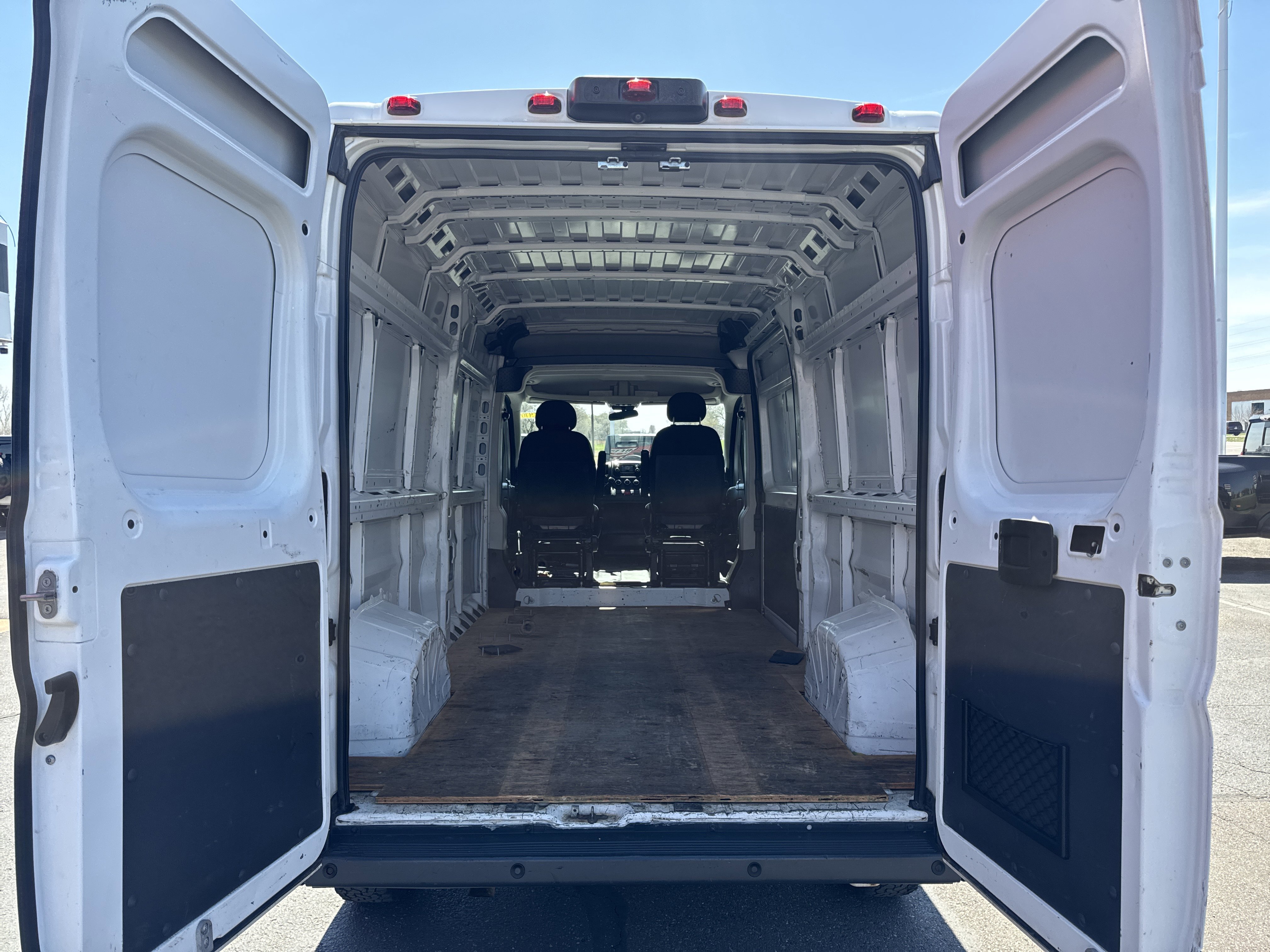 Used 2015 RAM ProMaster 3500 w/ Interior Convenience Group image 28