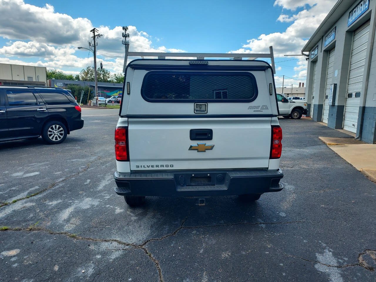 Used 2018 Chevrolet Silverado 1500 W/T AWD/4WD image 5