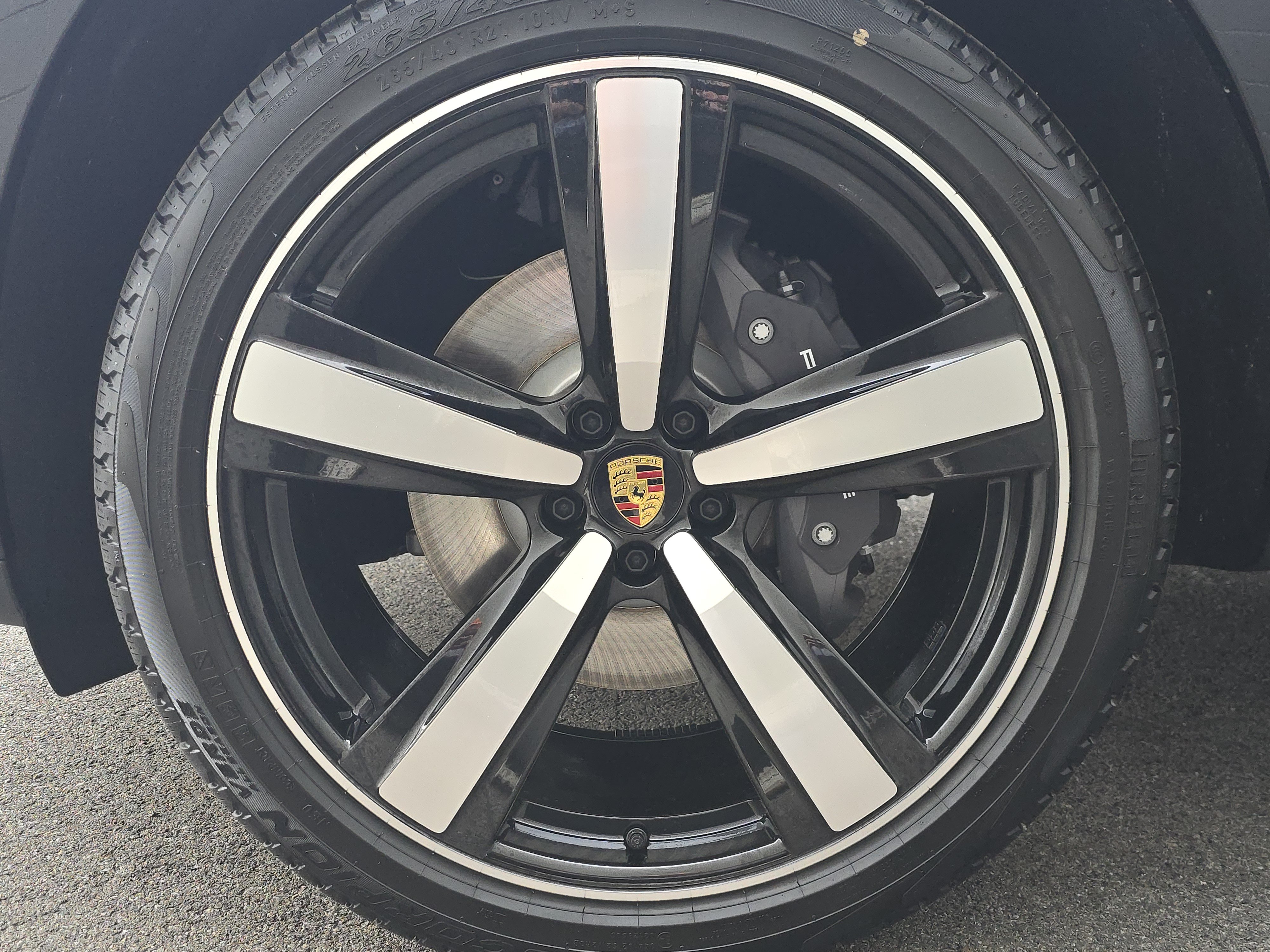 New 2026 Porsche Macan AWD/4WD image 27