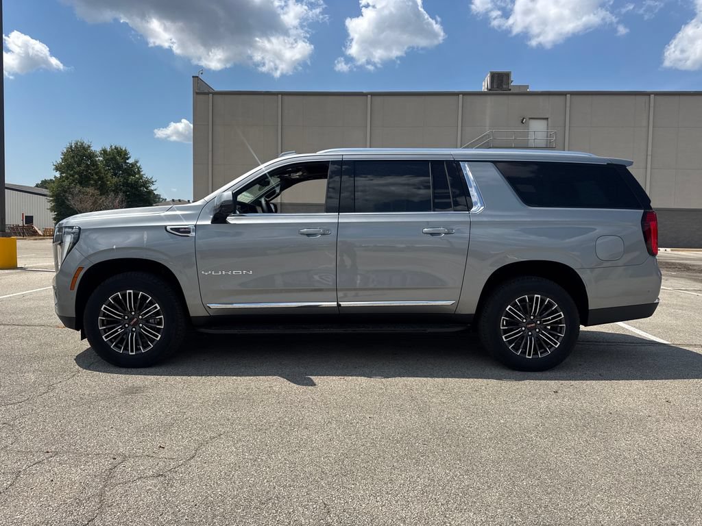 New 2026 GMC Yukon XL Elevation w/ Elevation Premium Package AWD/4WD image 3