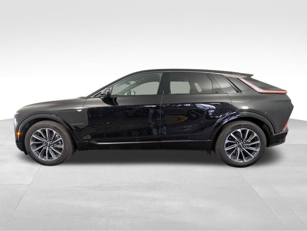 Used 2024 Cadillac Lyriq Sport image 29