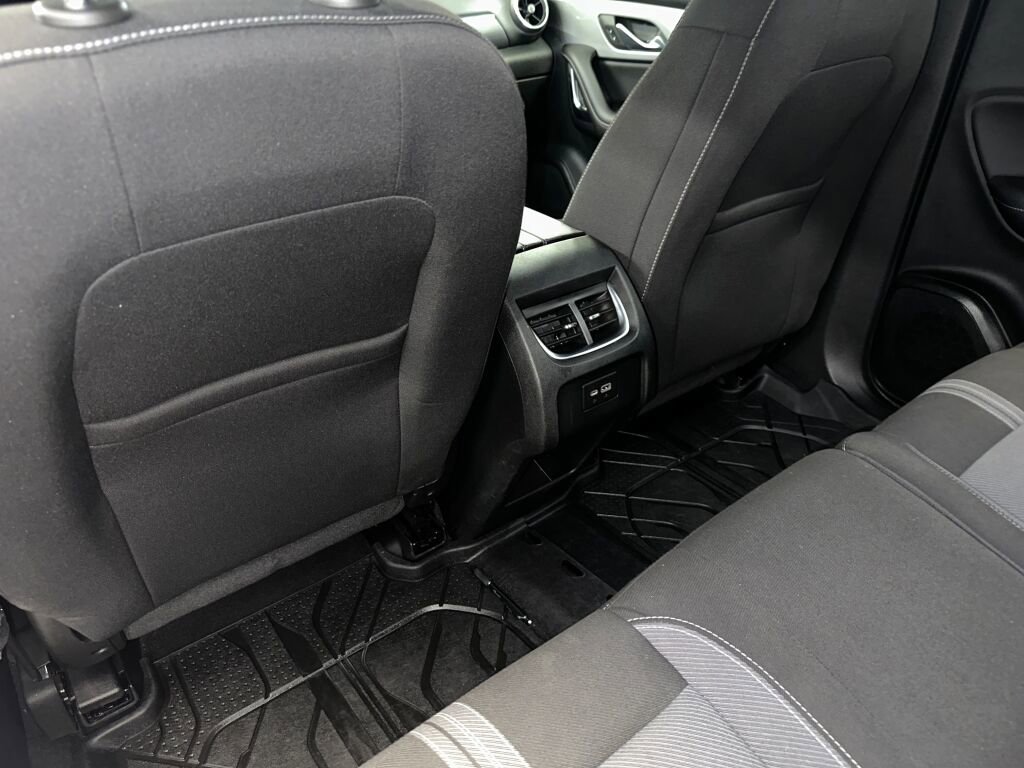 Used 2023 Chevrolet Blazer LT w/ Driver Confidence Package image 19
