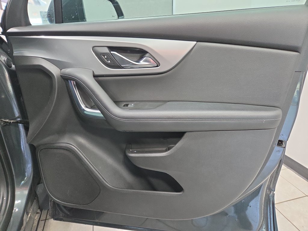Used 2019 Chevrolet Blazer LT FWD image 20